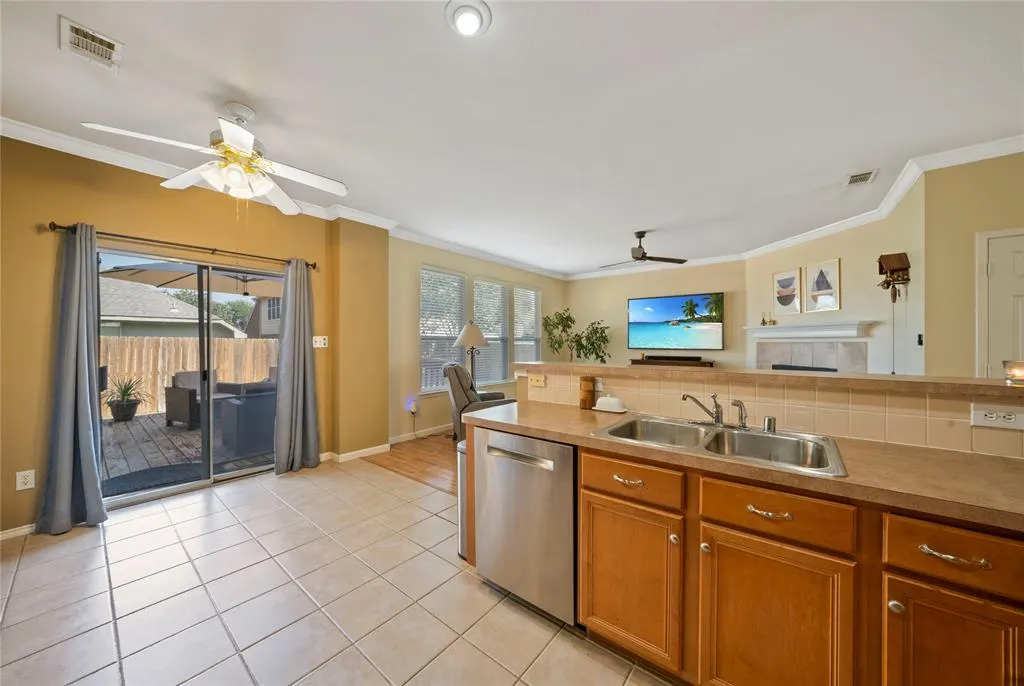 9120 Harrisburg Lane