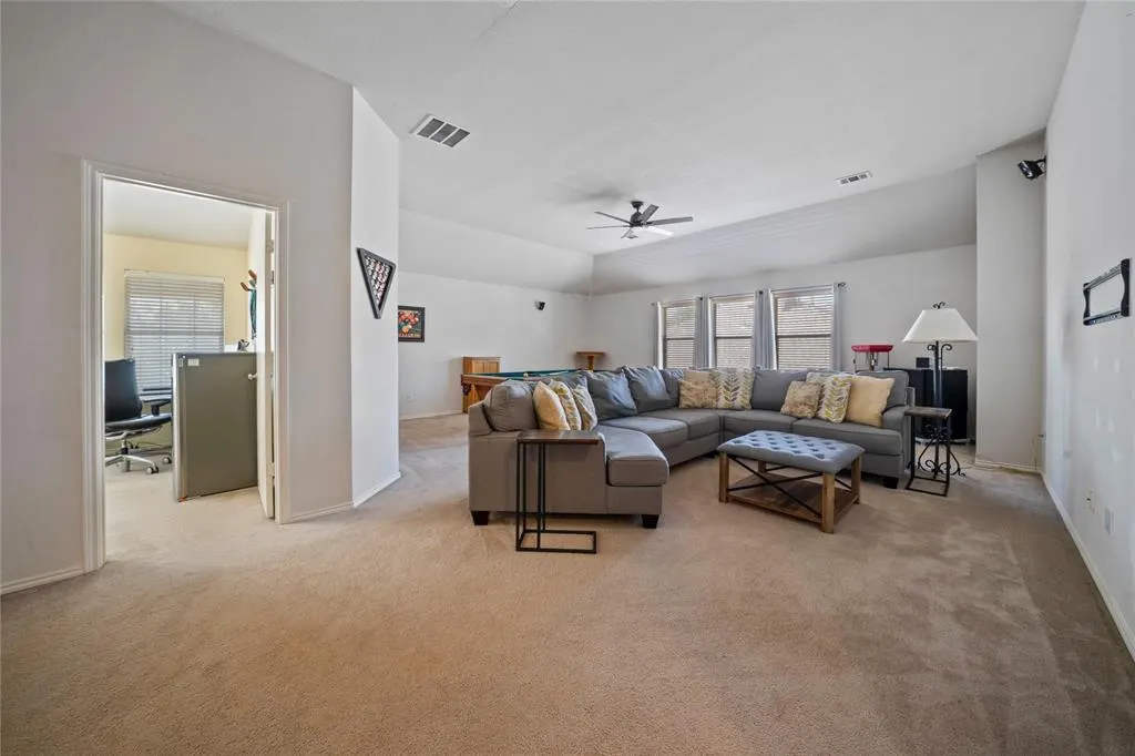 9120 Harrisburg Lane