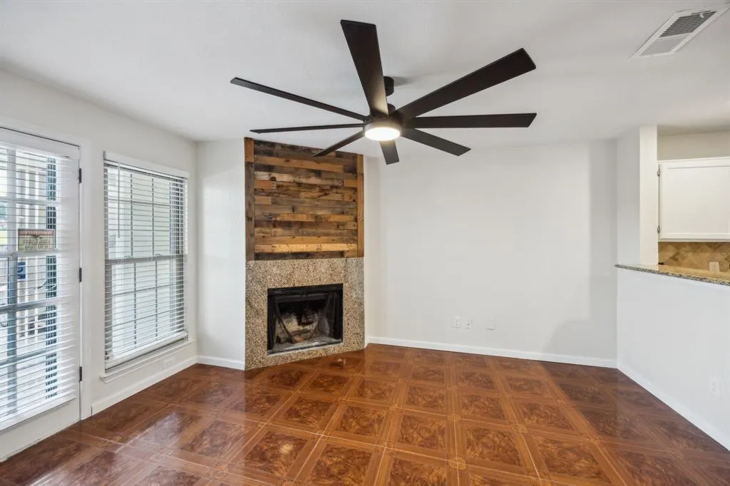 6108 Abrams Road, #601