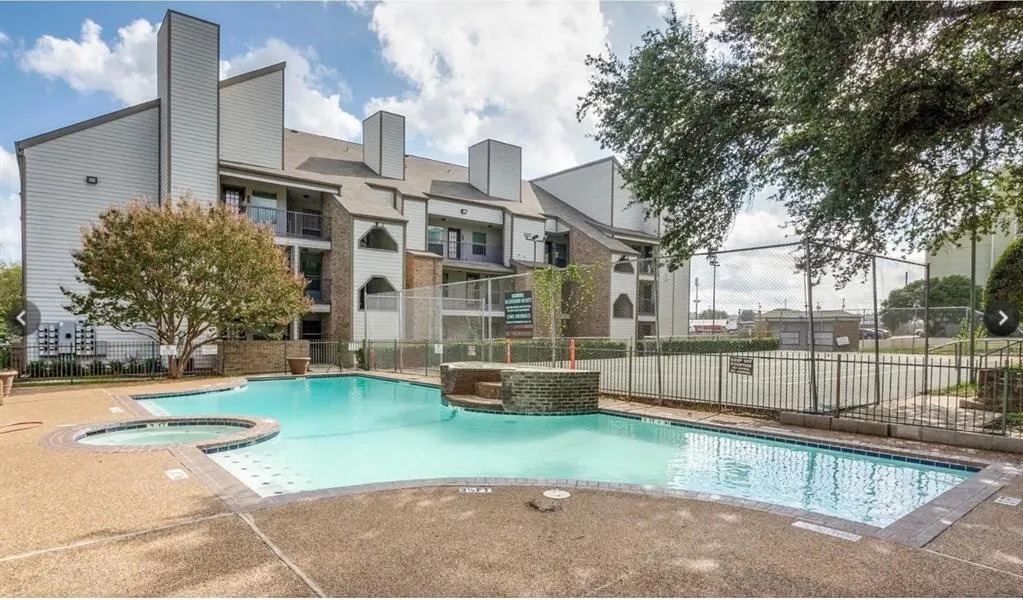 6108 Abrams Road, #601