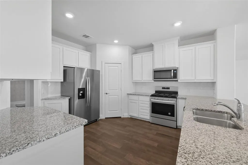 7433 Wispy Willow Lane