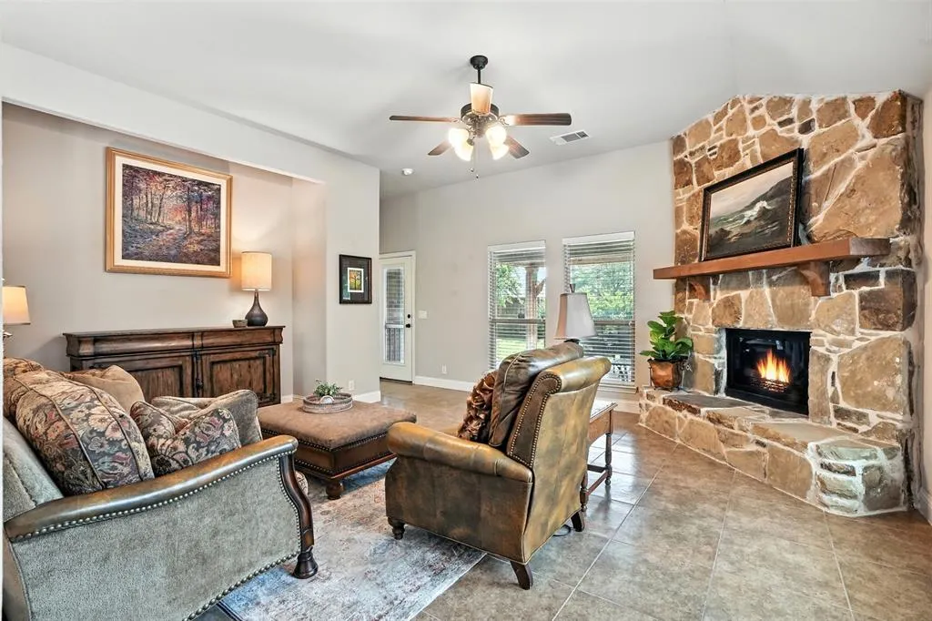 216 Salisbury Drive