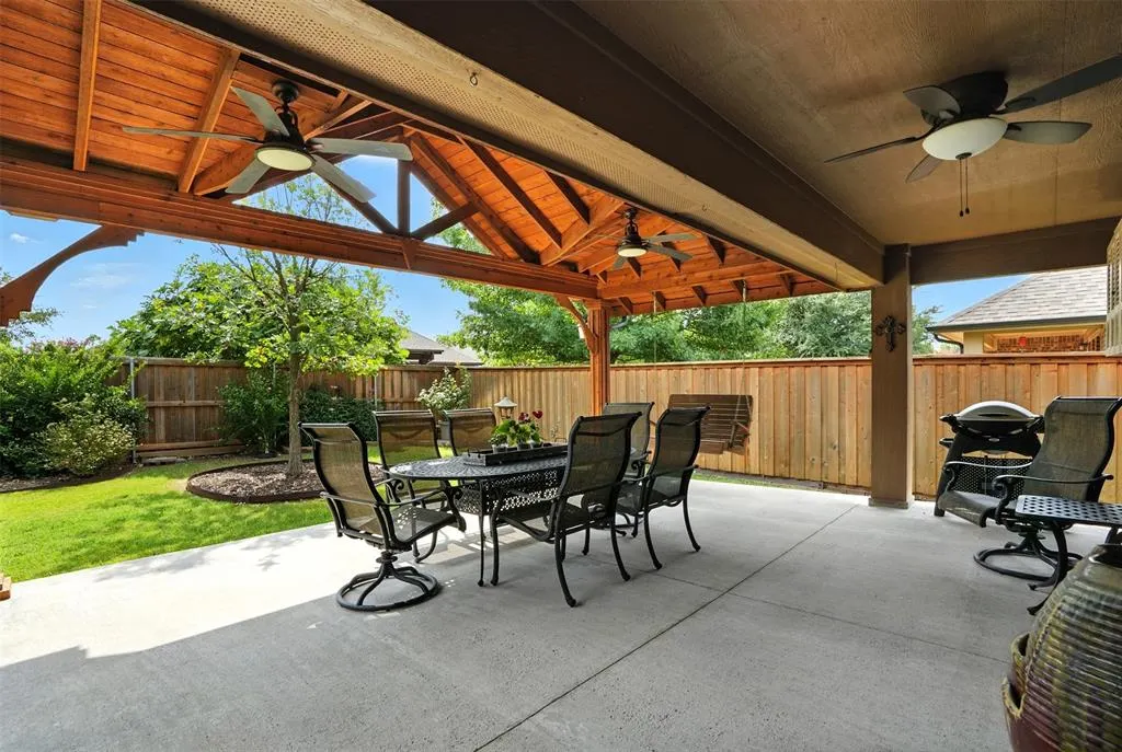 216 Salisbury Drive