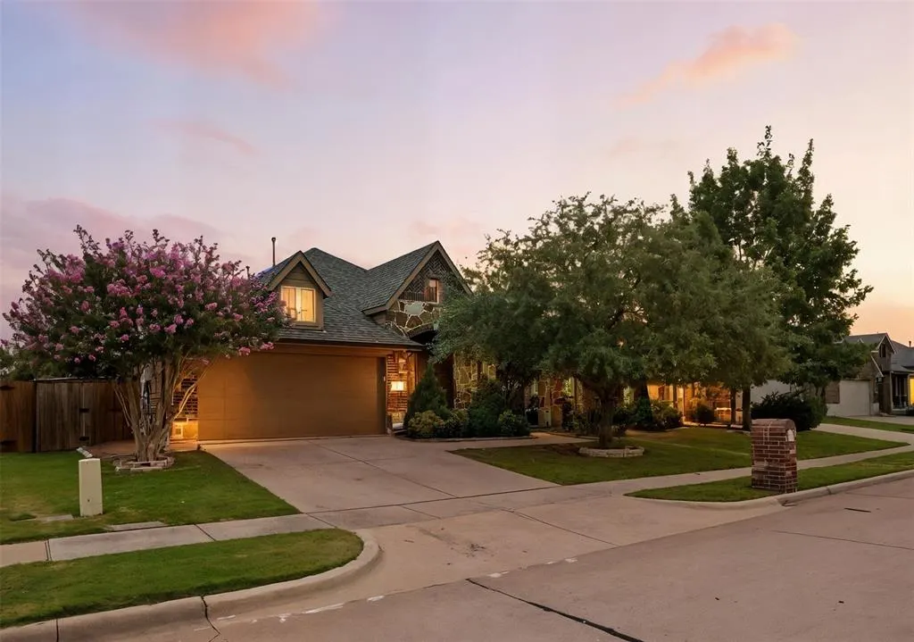 216 Salisbury Drive