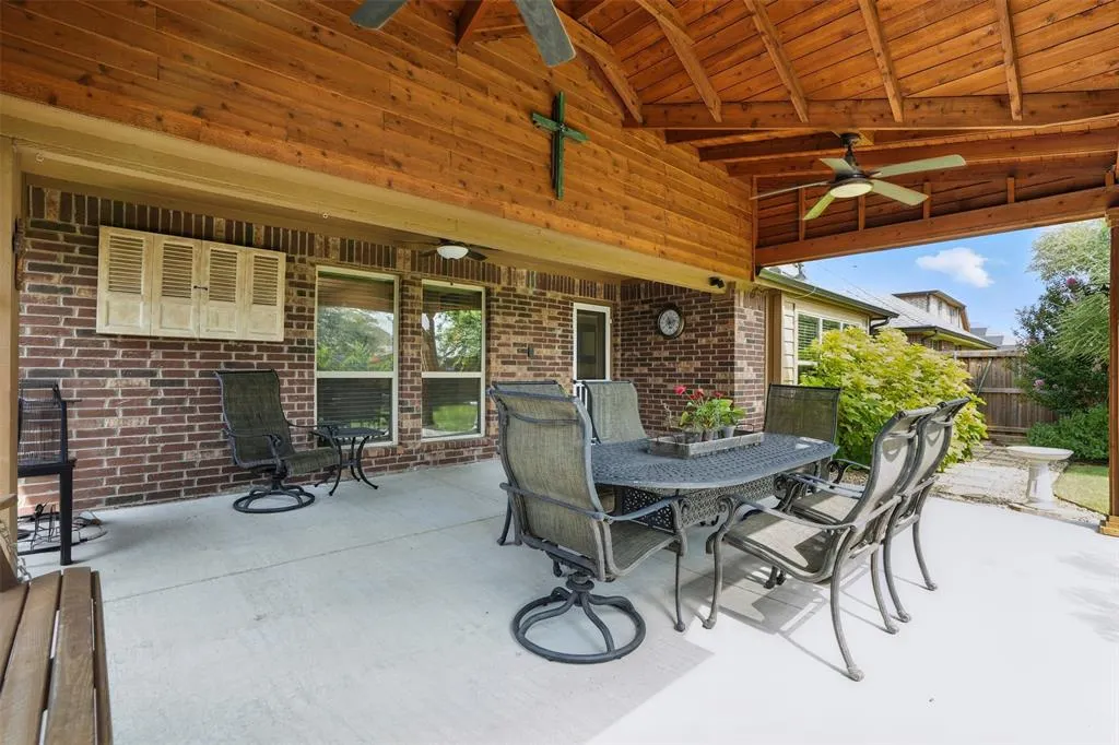 216 Salisbury Drive