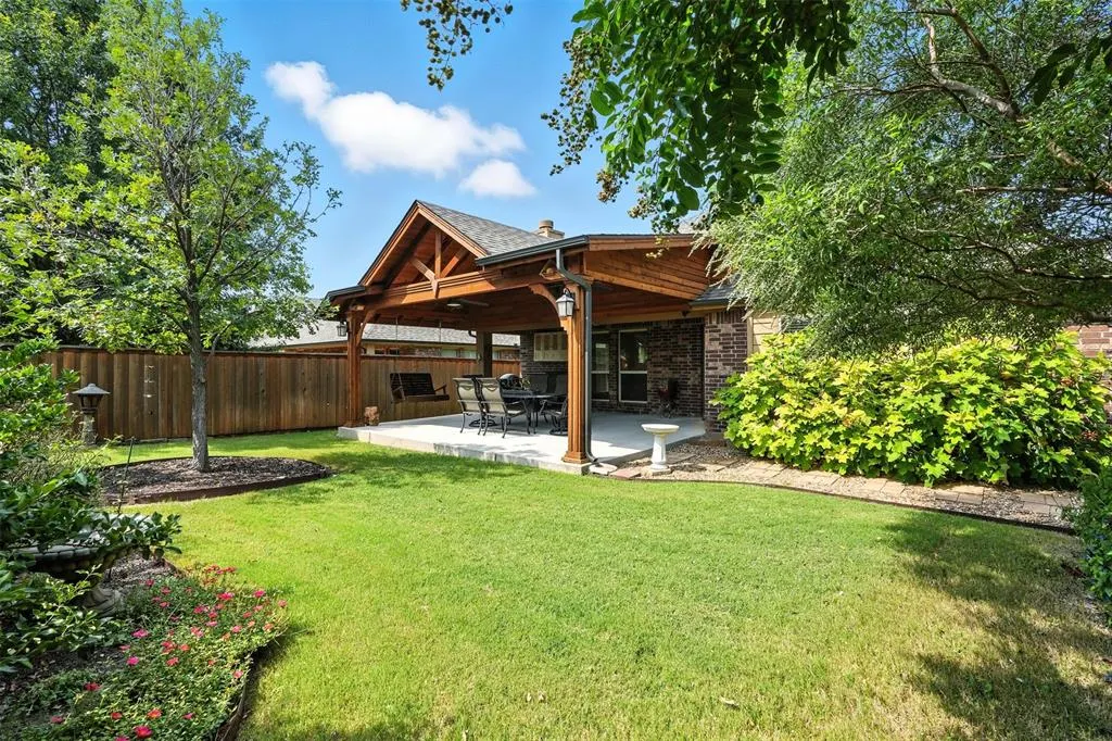 216 Salisbury Drive
