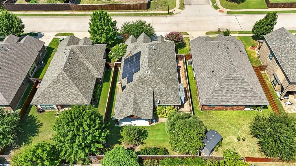 216 Salisbury Drive