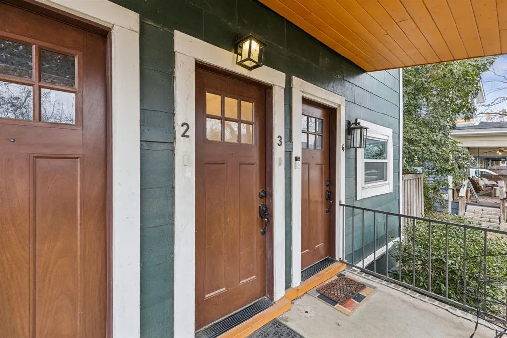 5309 East Side Avenue, #1