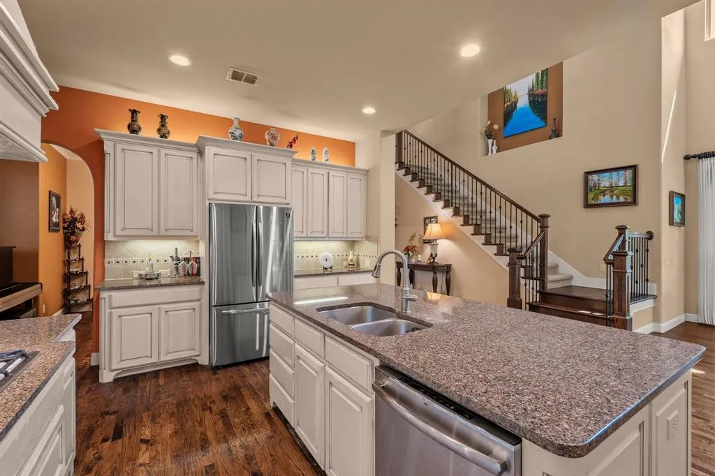 7469 Bryce Canyon Drive