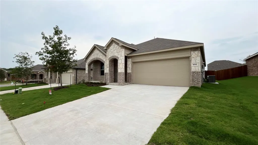 3012 Chinkapin Lane