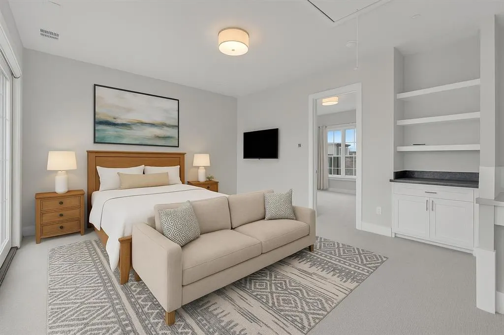 3200 Ross Avenue, #40