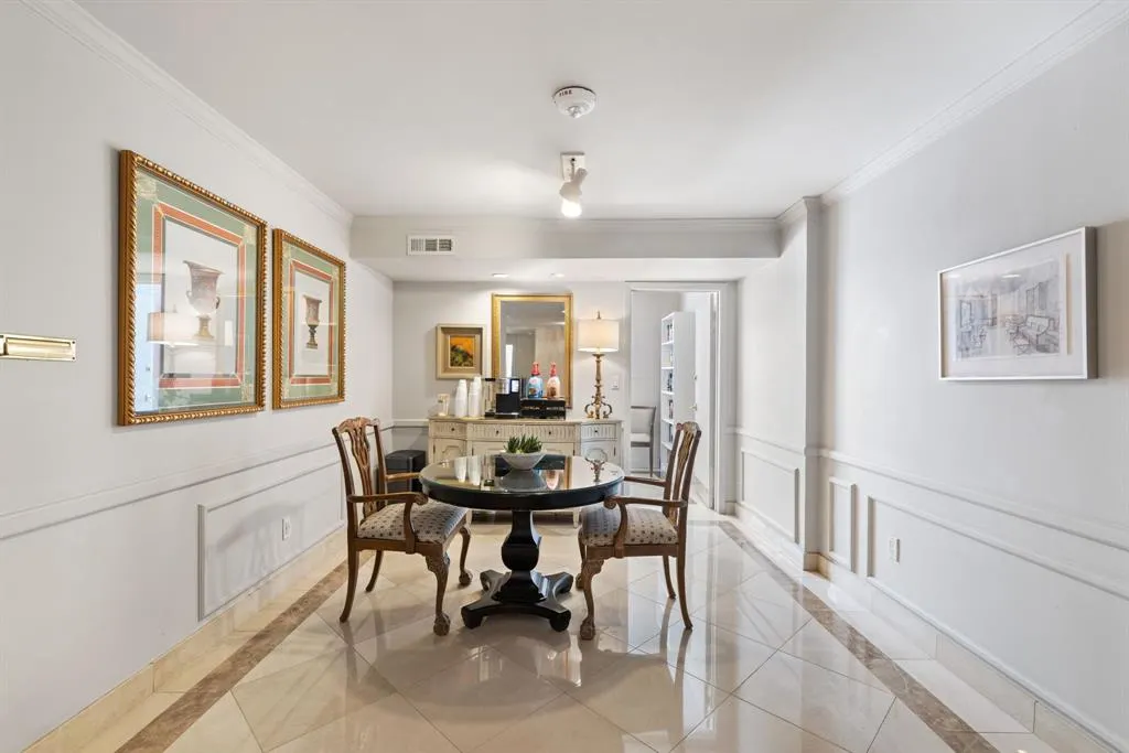 3701 Turtle Creek Boulevard, #3A