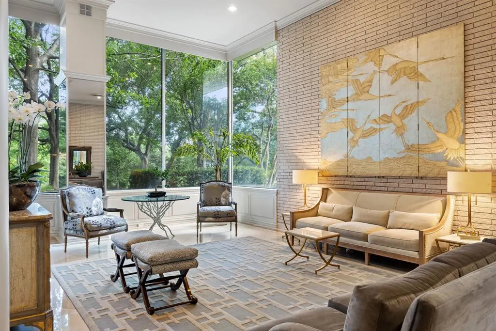 3701 Turtle Creek Boulevard, #3A
