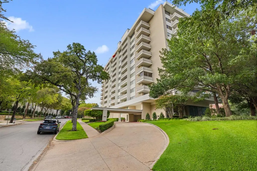 3701 Turtle Creek Boulevard, #3A