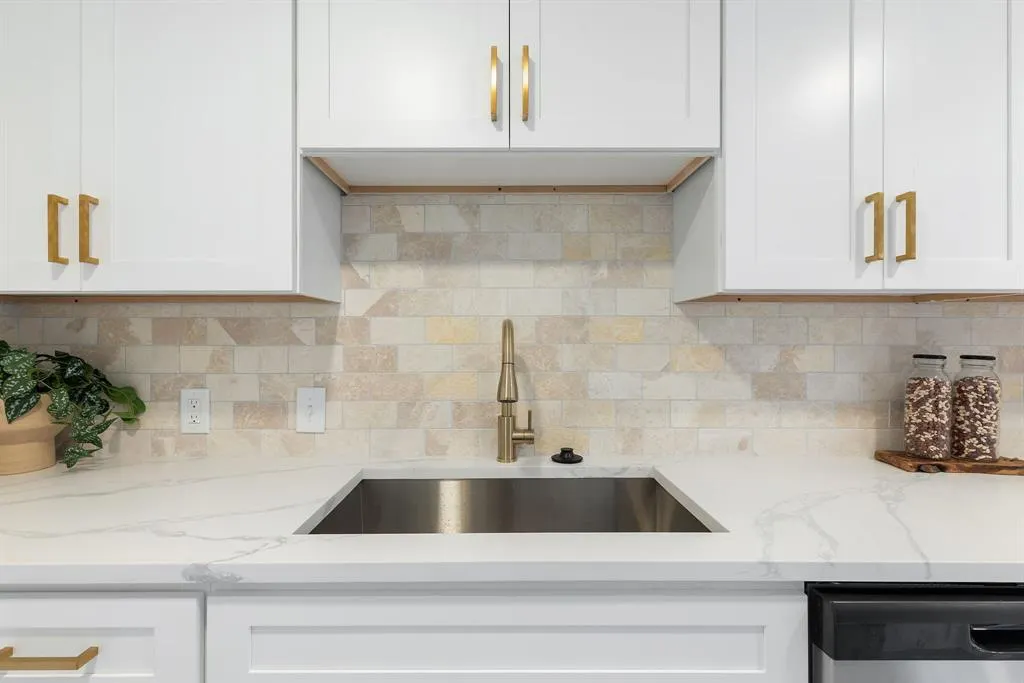3701 Turtle Creek Boulevard, #3A