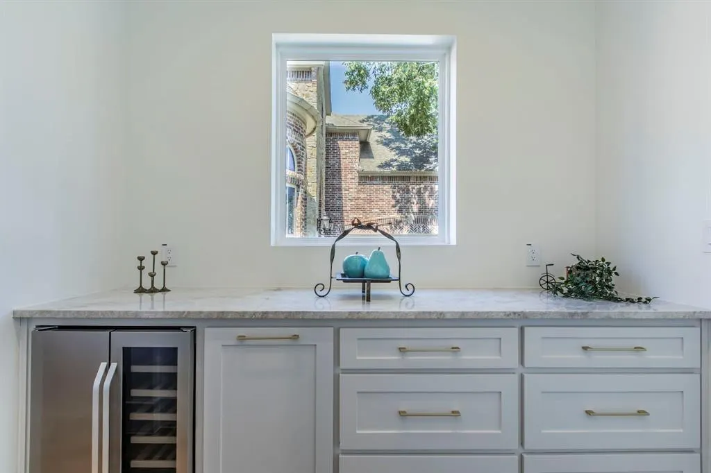 8749 Rexford Drive
