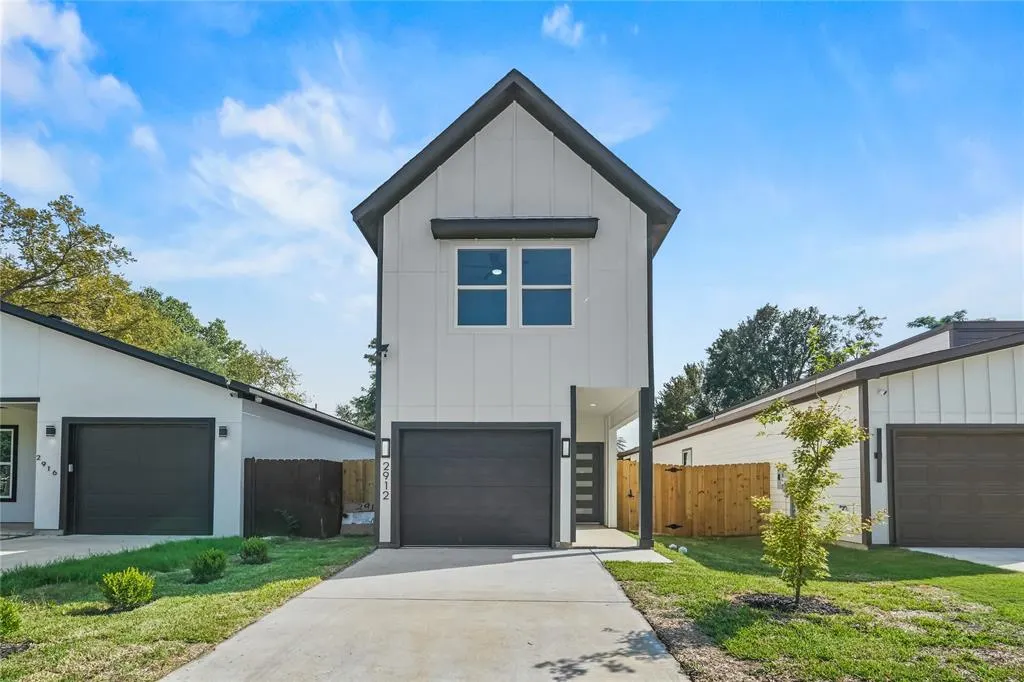 2912 Brigham Lane
