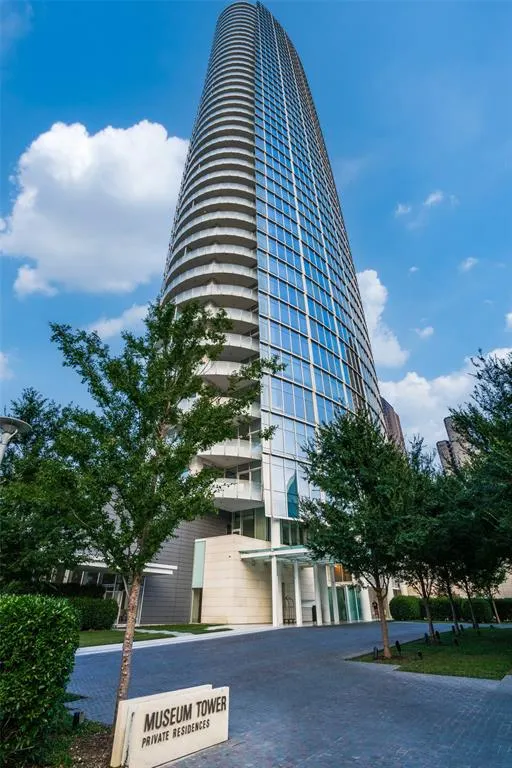 1918 Olive Street, #202