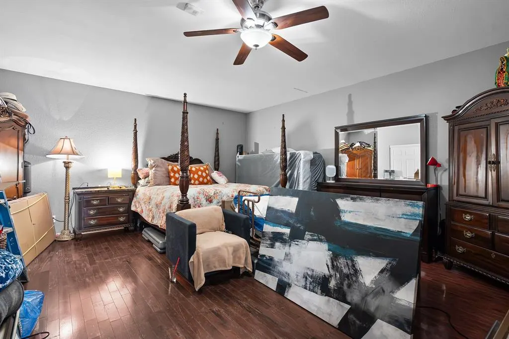 10015 Santa Garza Drive