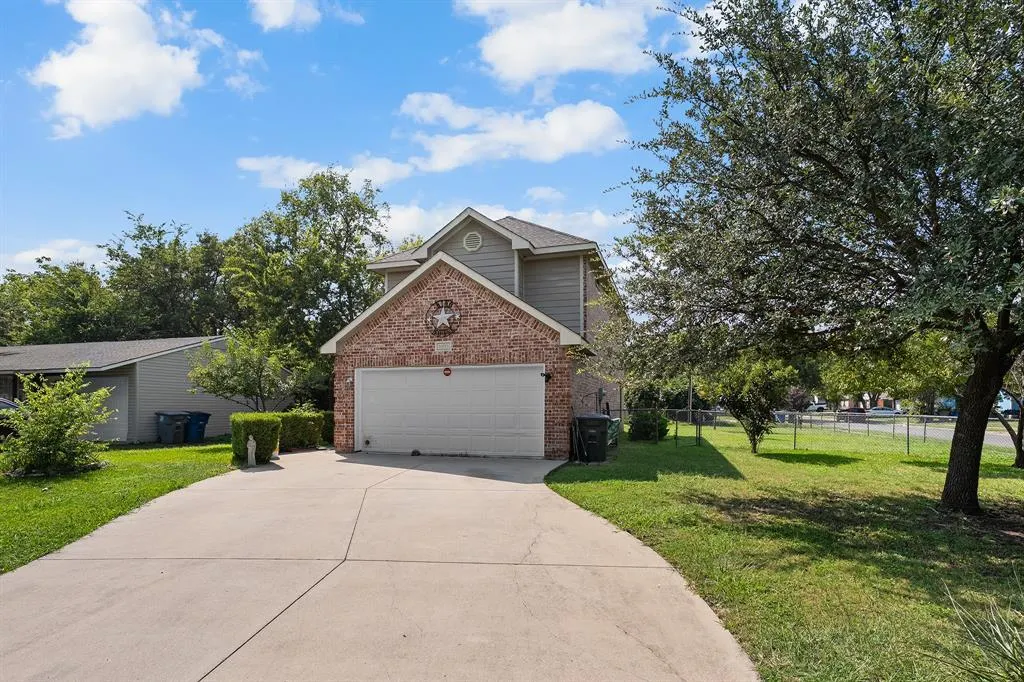 10015 Santa Garza Drive