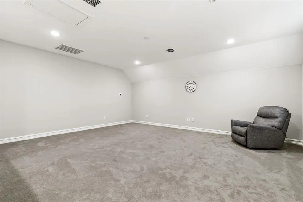3216 Marginal Drive