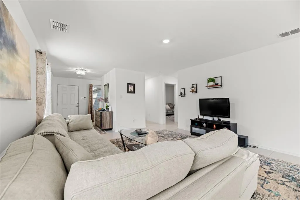 7516 Bluebell Lane