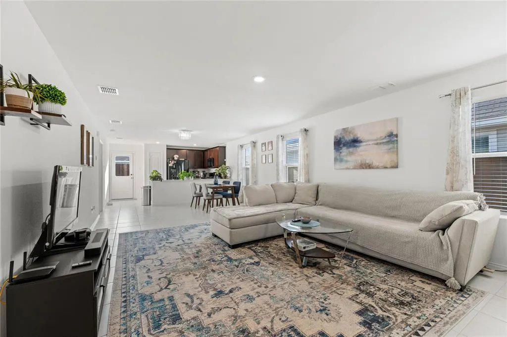 7516 Bluebell Lane