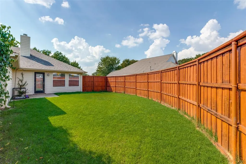 1728 River Oaks Drive