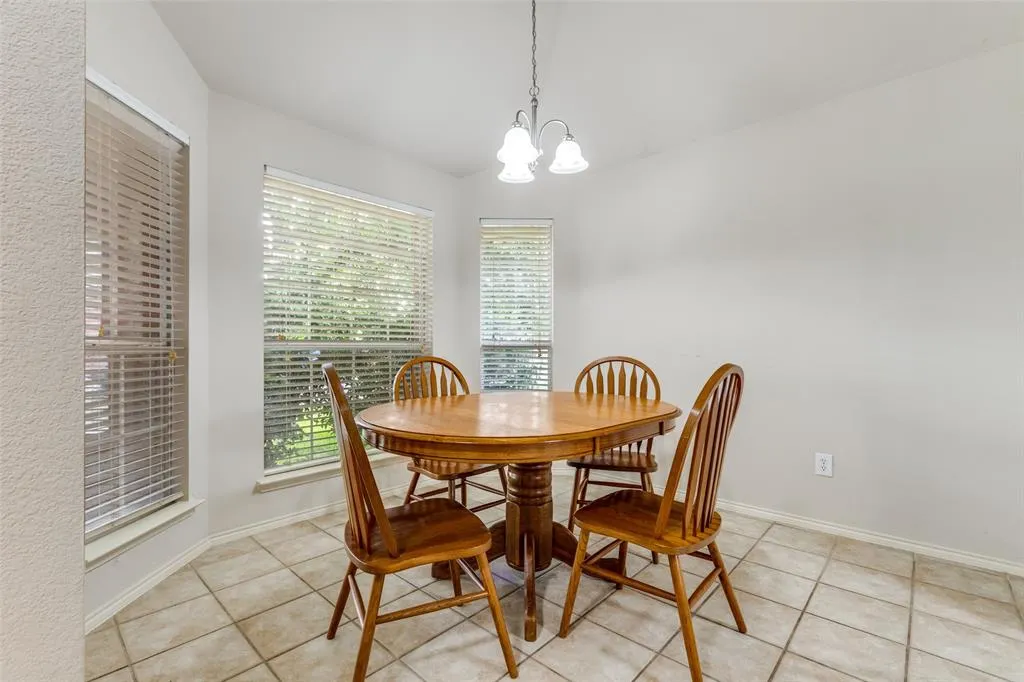 1728 River Oaks Drive