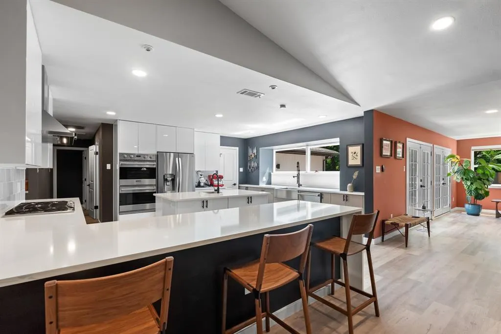9918 Ila Drive