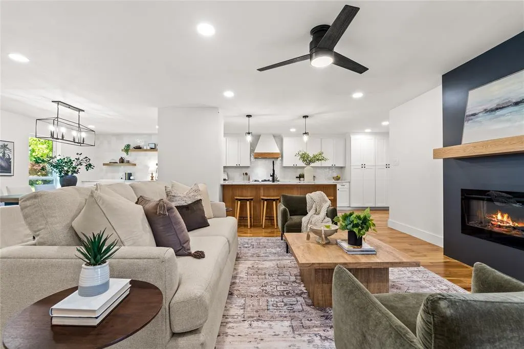 7741 La Avenida Drive