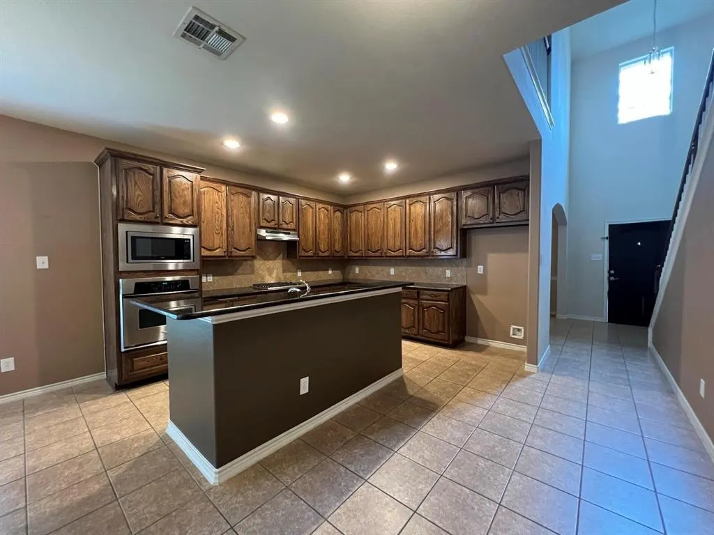 3524 Camino Trail