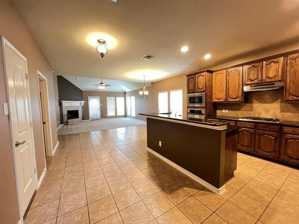 3524 Camino Trail