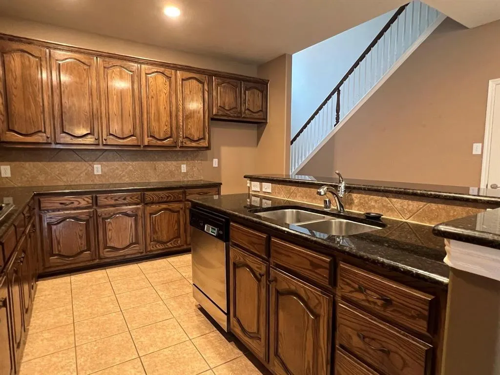 3524 Camino Trail