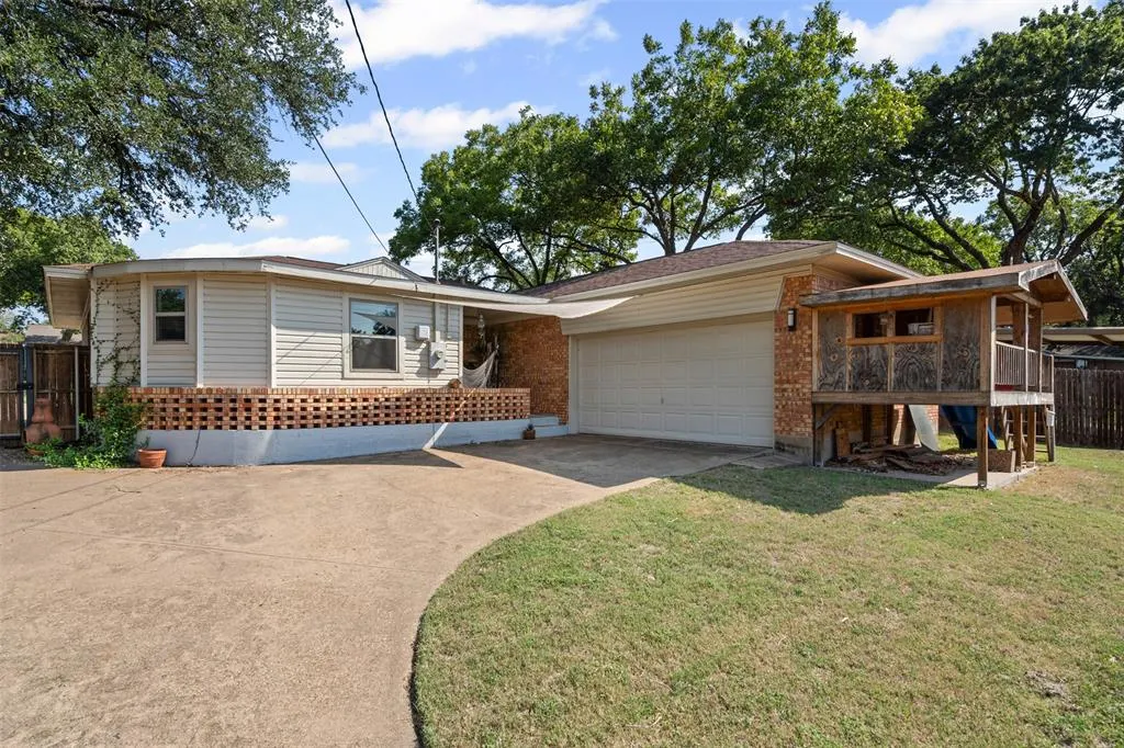 1652 Trailridge Drive