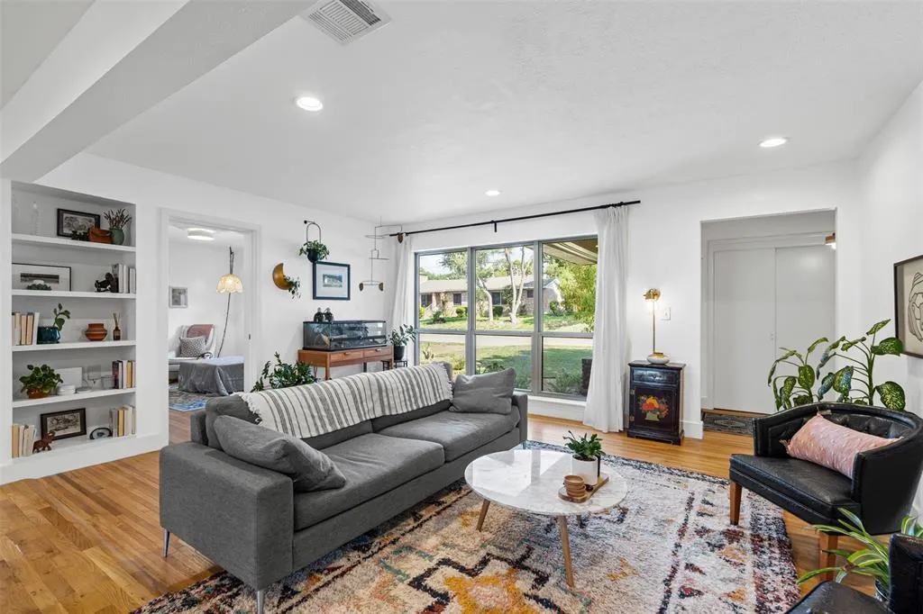 1652 Trailridge Drive