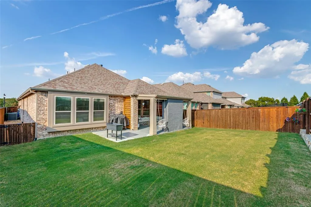 1512 Gelding Drive