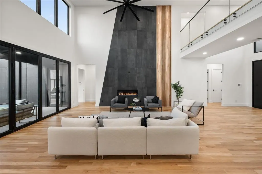 3739 Rockdale Drive