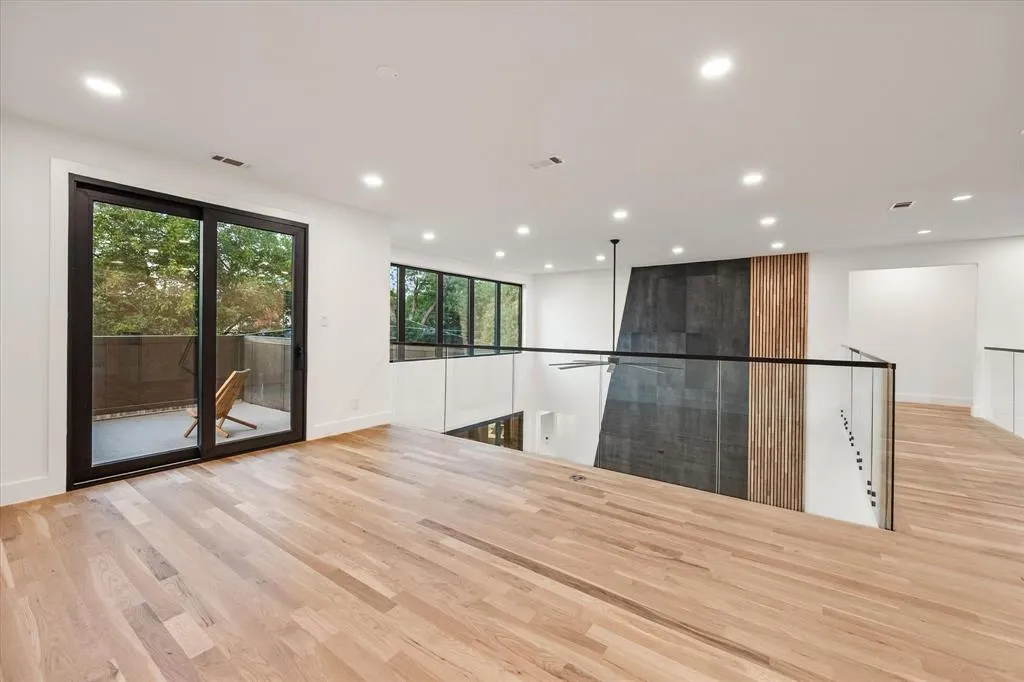3739 Rockdale Drive