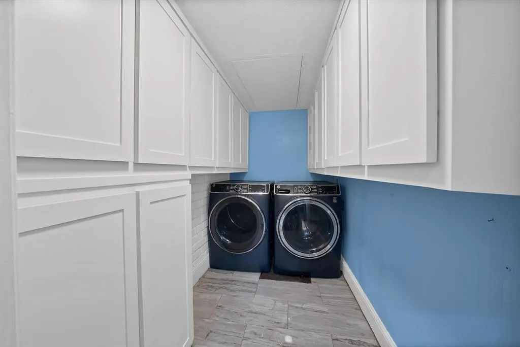 10203 Regal Oaks Drive, #101