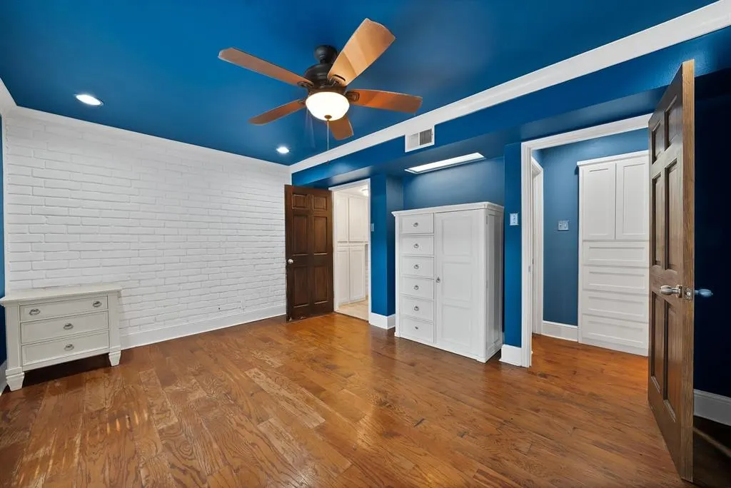 10203 Regal Oaks Drive, #101