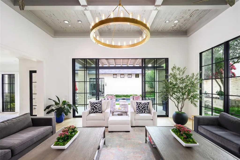 9 Robledo Drive