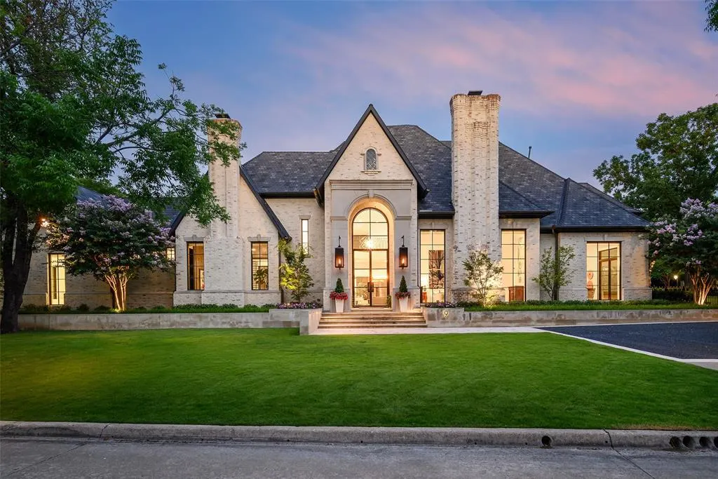 9 Robledo Drive