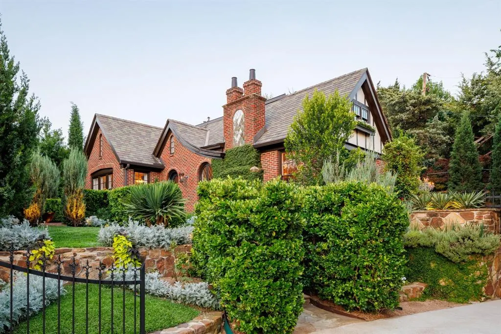 1520 Olympia Drive