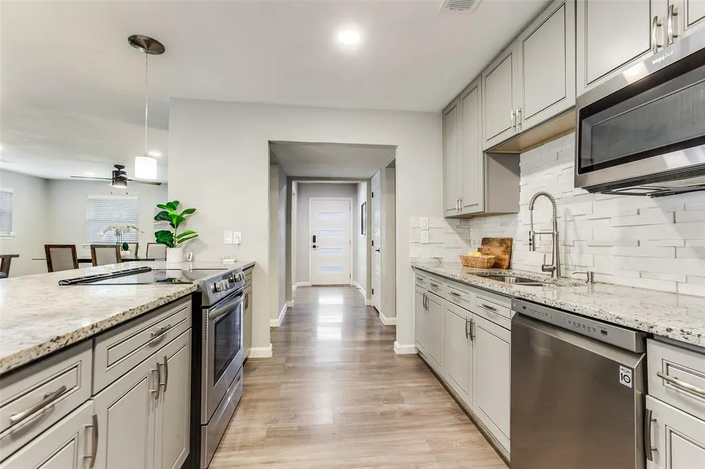 3105 Wildflower Drive