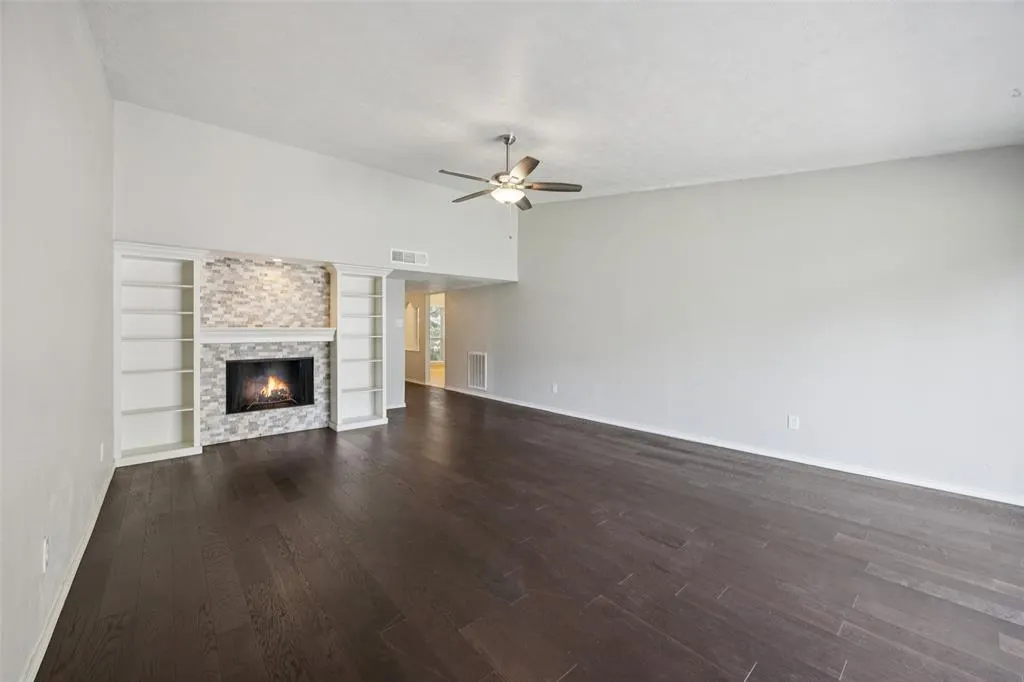 937 Whitehall Drive