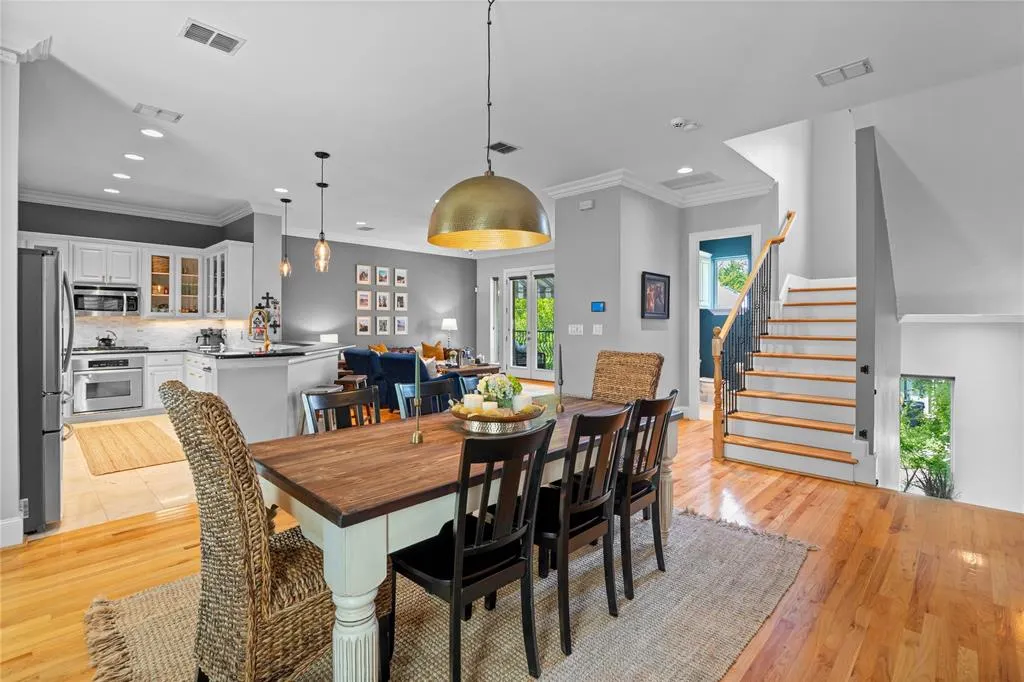 6418 Bryan Parkway