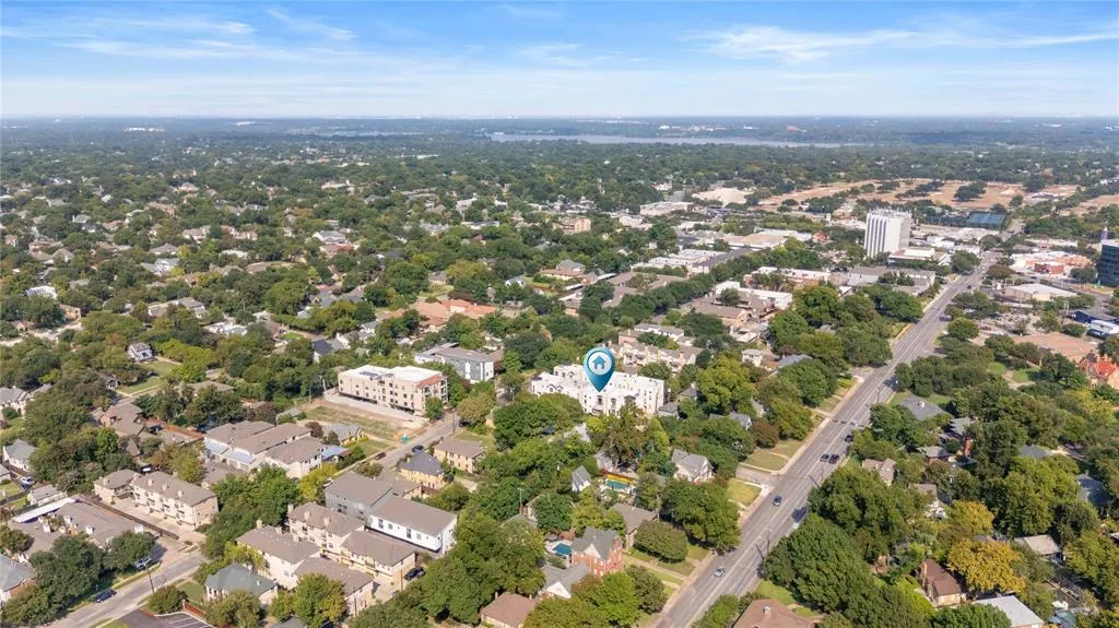 6418 Bryan Parkway