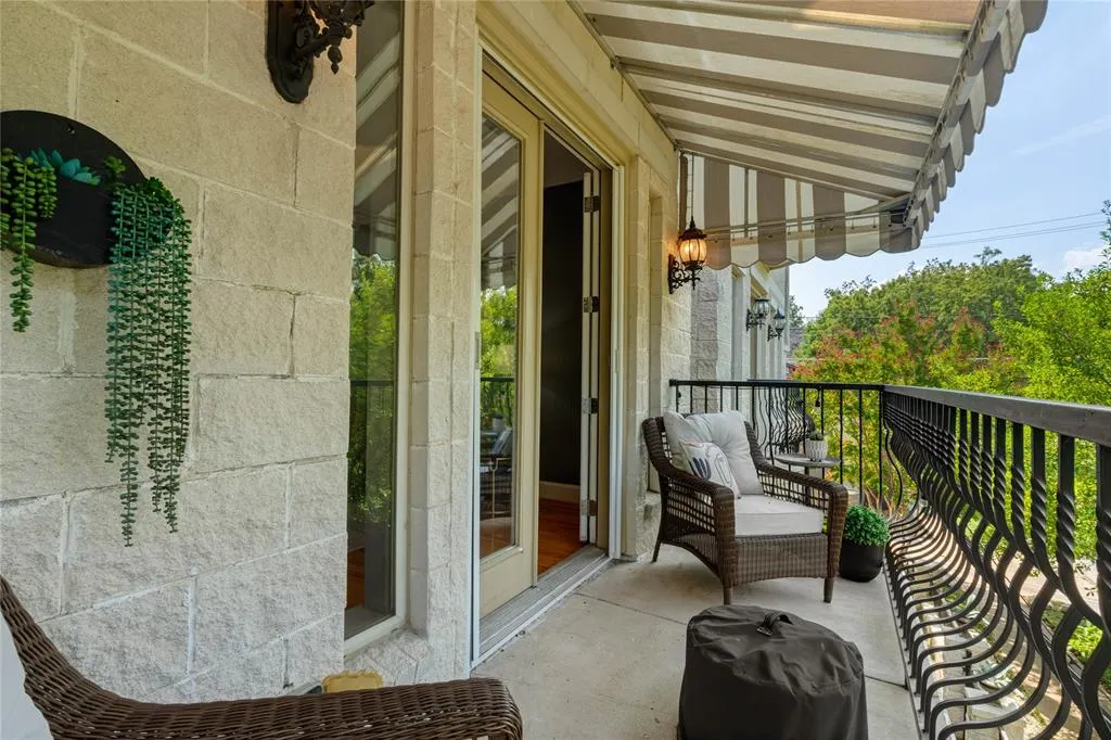 6418 Bryan Parkway