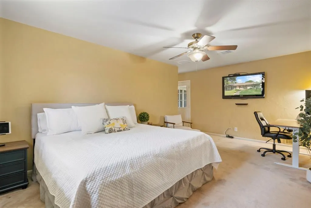1128 Pueblo Drive